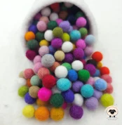 1cm Felt Balls - Needle Felt Creation