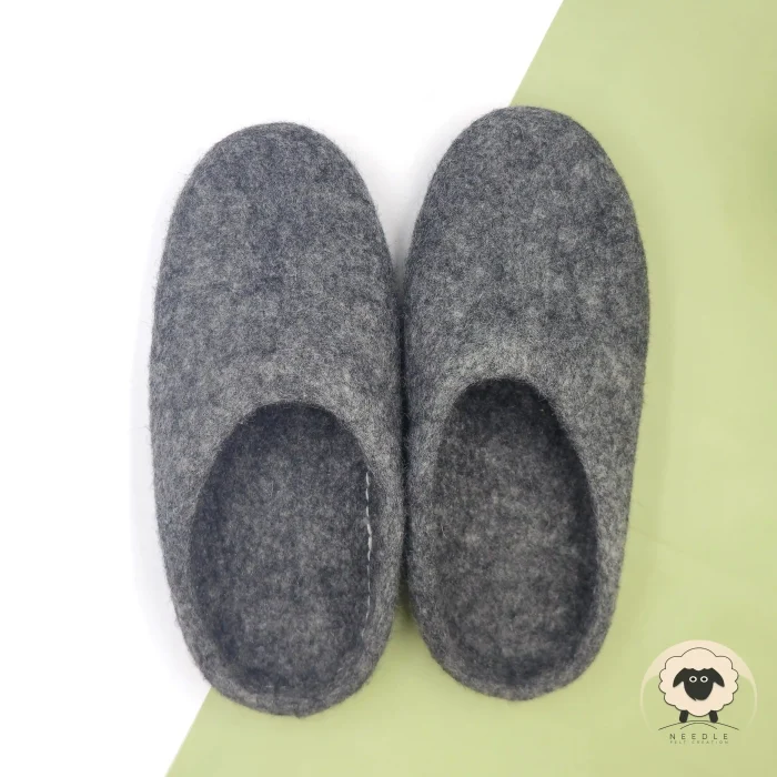 Black Felt Slippers | Handmade Felted Wool Slippers - Needle Felt Creation