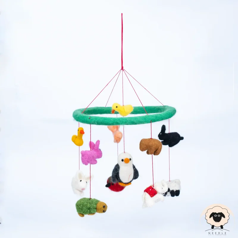 animal figurine felt mobile hanging 2