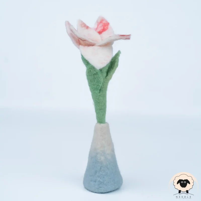 lily felt flower 2